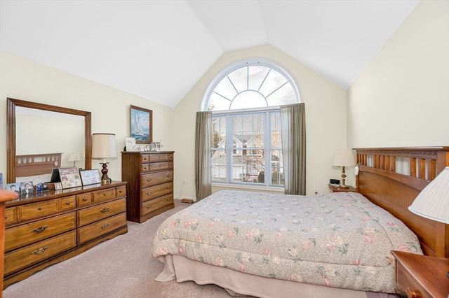 14 Muirfield Way 14, Chelmsford, MA 01863