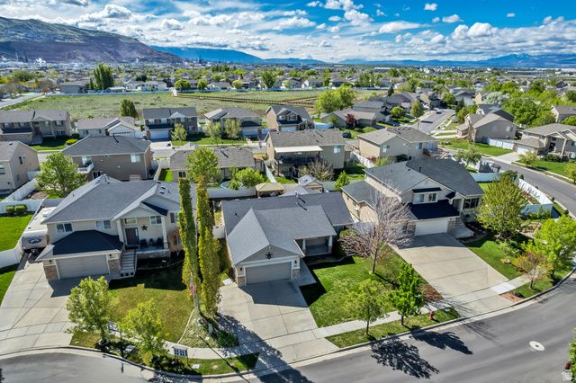1041 ASCOT DR, North Salt Lake, UT 84054