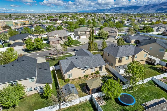 1041 ASCOT DR, North Salt Lake, UT 84054
