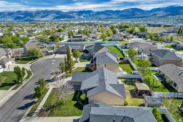 1041 ASCOT DR, North Salt Lake, UT 84054