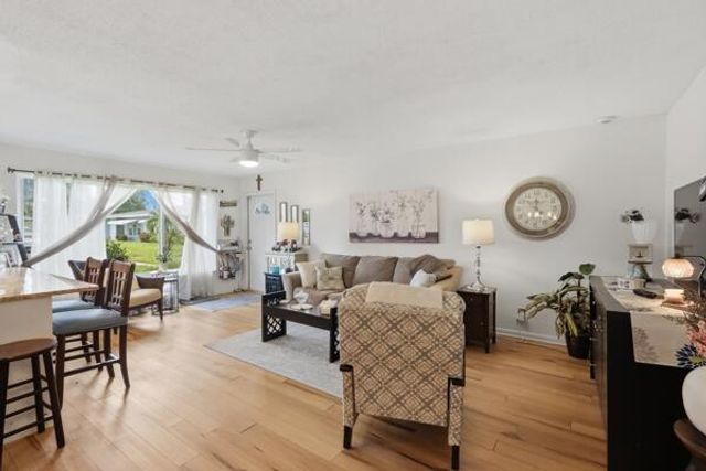832 High Point Drive W B, Delray Beach, FL 33445