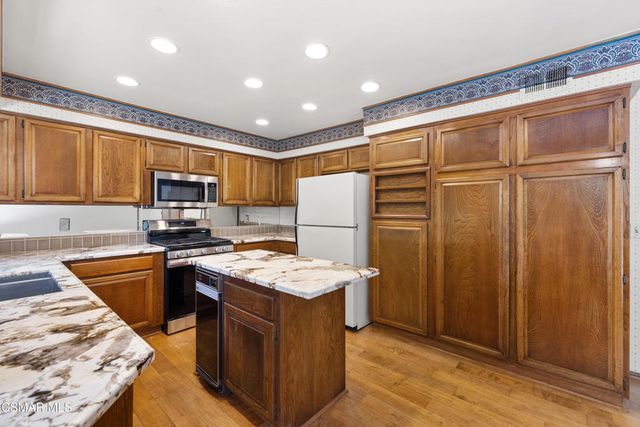 106 Quails Trail, Thousand Oaks, CA 91361