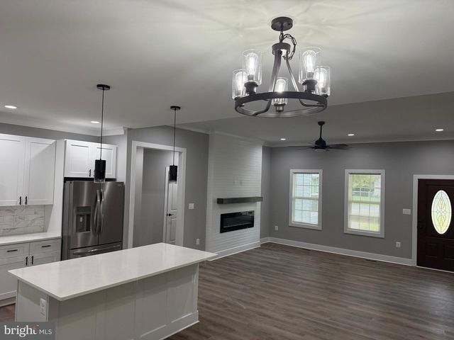 292 CURRIOMAN DRIVE, Montross, VA 22520