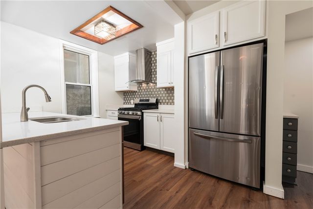 839 Mclaughlin Run Rd, Bridgeville, PA 15017