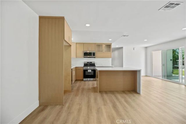 9917 Stanwin Ave, Arleta, CA 91331