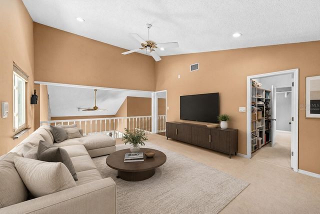 1307 LENNA AVENUE, Seffner, FL 33584