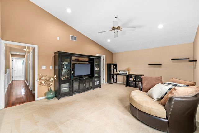 1307 LENNA AVENUE, Seffner, FL 33584
