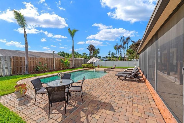 1307 LENNA AVENUE, Seffner, FL 33584