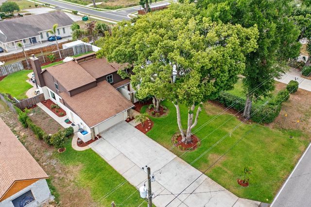 1307 LENNA AVENUE, Seffner, FL 33584