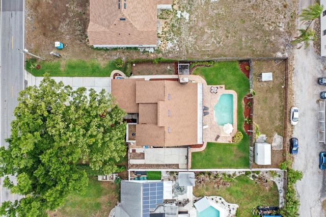 1307 LENNA AVENUE, Seffner, FL 33584
