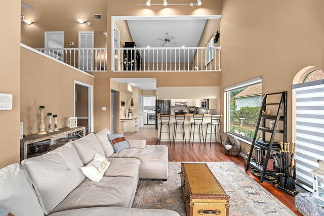 1307 LENNA AVENUE, Seffner, FL 33584