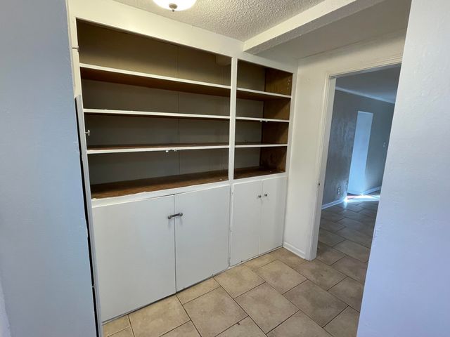 2455 N Boonville Avenue, Springfield, MO 65803