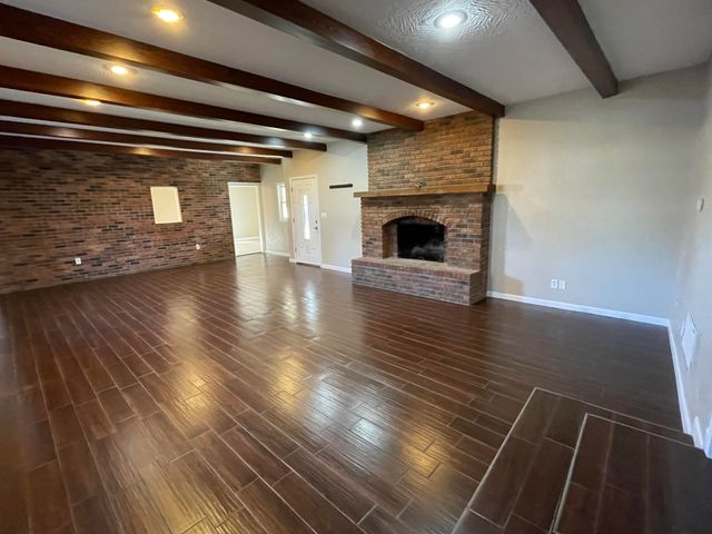 2455 N Boonville Avenue, Springfield, MO 65803