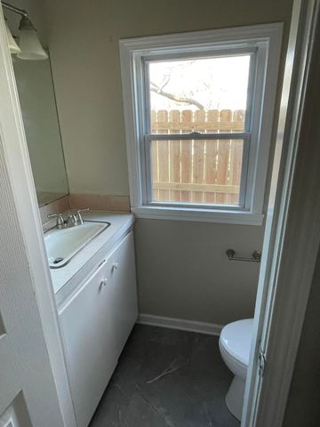 2455 N Boonville Avenue, Springfield, MO 65803