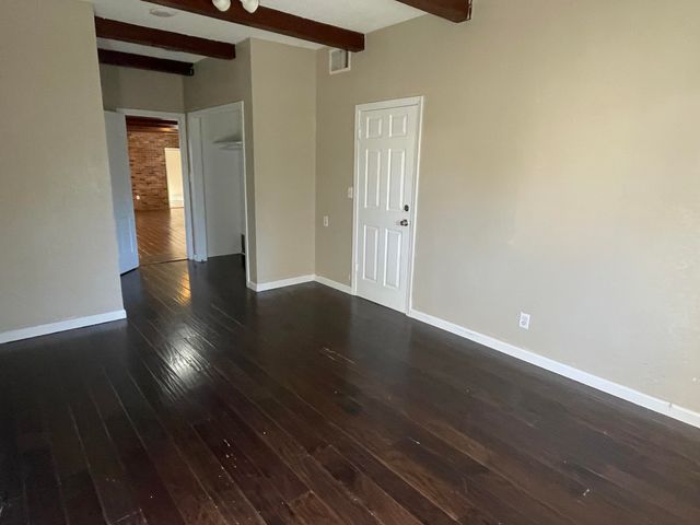 2455 N Boonville Avenue, Springfield, MO 65803