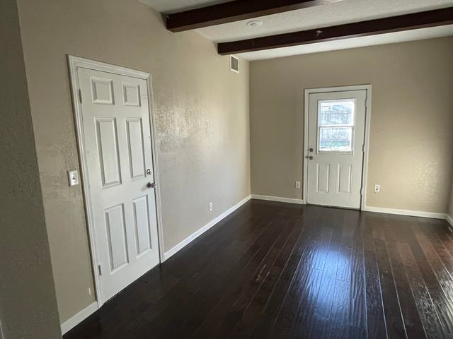 2455 N Boonville Avenue, Springfield, MO 65803