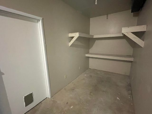 2455 N Boonville Avenue, Springfield, MO 65803