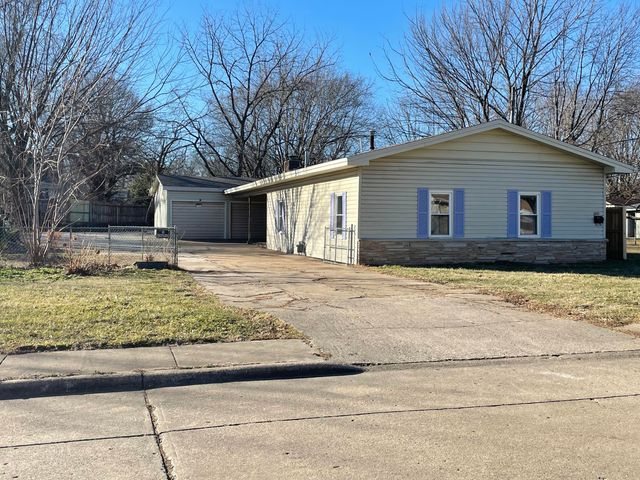 2455 N Boonville Avenue, Springfield, MO 65803