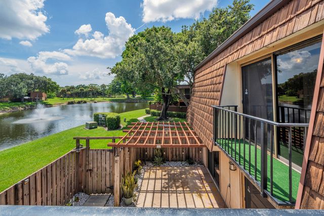 3024 30TH Lane, Greenacres, FL 33463