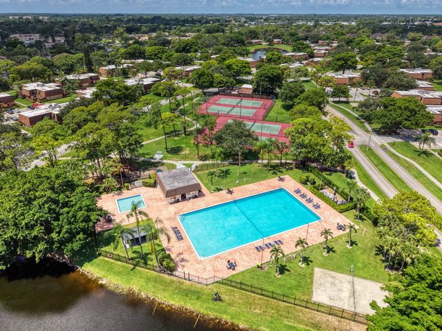 3024 30TH Lane, Greenacres, FL 33463