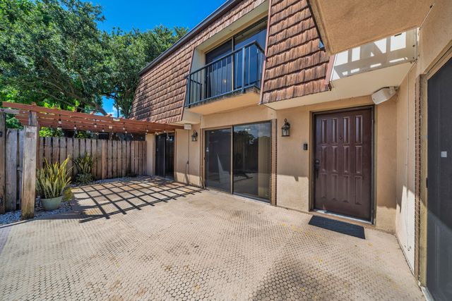 3024 30TH Lane, Greenacres, FL 33463