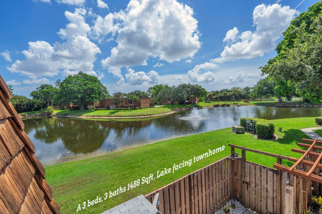 3024 30TH Lane, Greenacres, FL 33463