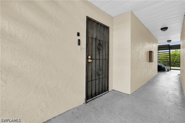 5713 Foxlake DR 1, North Fort Myers, FL 33917
