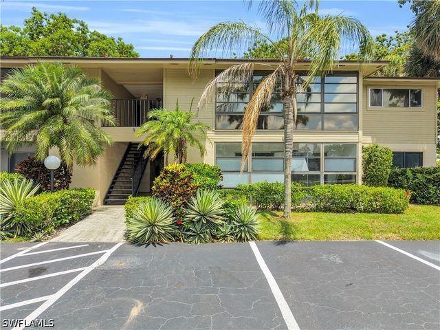 5713 Foxlake DR 1, North Fort Myers, FL 33917
