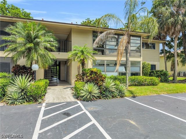 5713 Foxlake DR 1, North Fort Myers, FL 33917