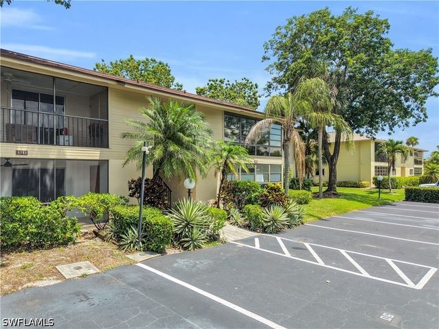 5713 Foxlake DR 1, North Fort Myers, FL 33917