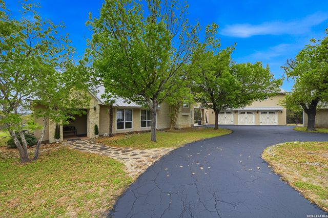 752 Taylor Pt, Bulverde, TX 78163
