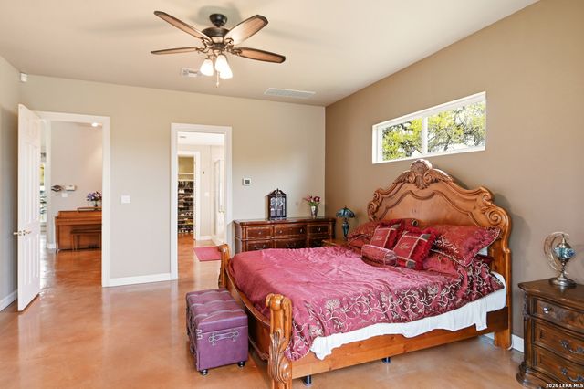 752 Taylor Pt, Bulverde, TX 78163