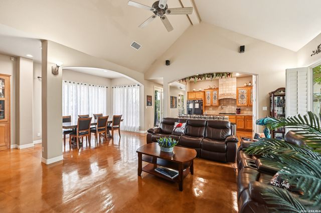 752 Taylor Pt, Bulverde, TX 78163