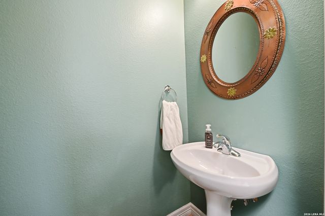 752 Taylor Pt, Bulverde, TX 78163