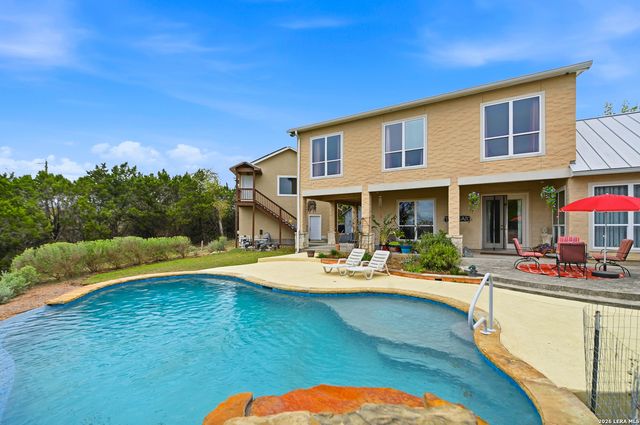 752 Taylor Pt, Bulverde, TX 78163