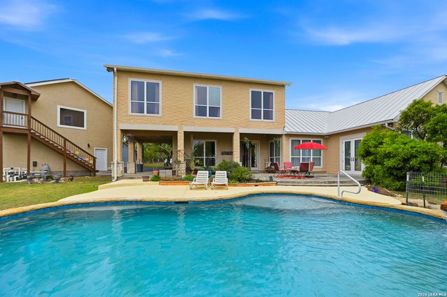 752 Taylor Pt, Bulverde, TX 78163