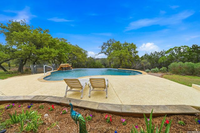 752 Taylor Pt, Bulverde, TX 78163