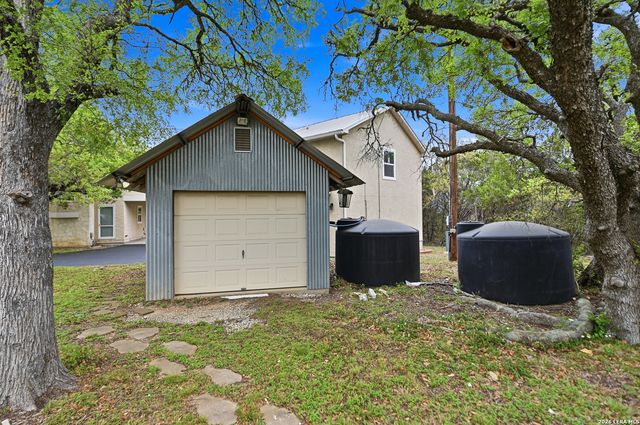 752 Taylor Pt, Bulverde, TX 78163