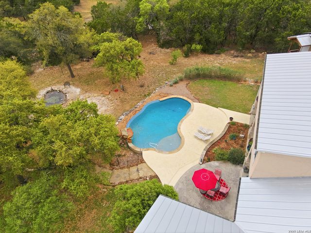 752 Taylor Pt, Bulverde, TX 78163