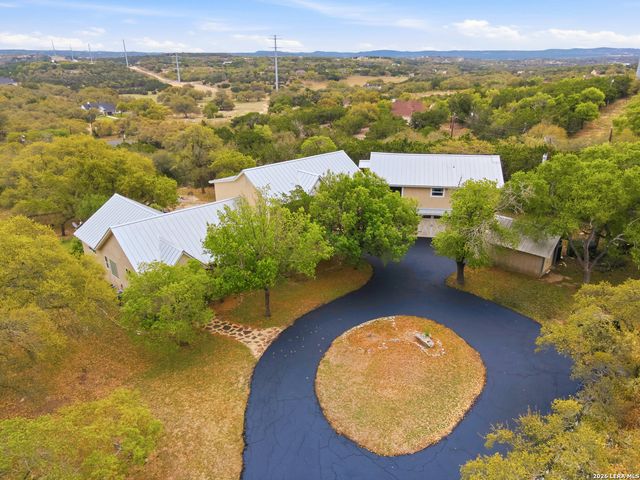 752 Taylor Pt, Bulverde, TX 78163