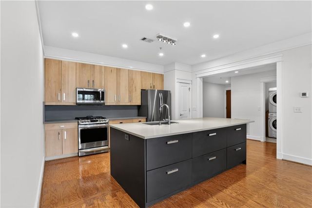 273 12th NE Street 210, Atlanta, GA 30309