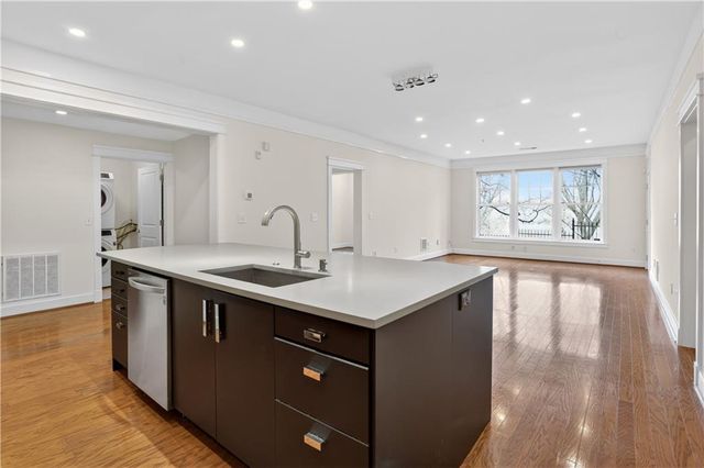 273 12th NE Street 210, Atlanta, GA 30309