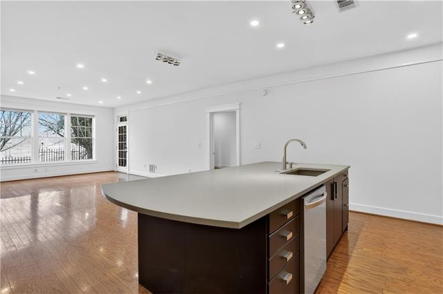 273 12th NE Street 210, Atlanta, GA 30309