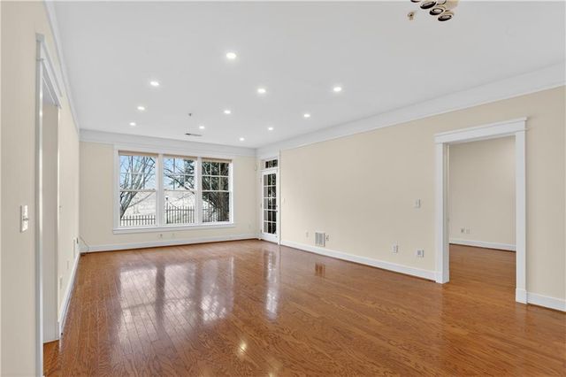 273 12th NE Street 210, Atlanta, GA 30309