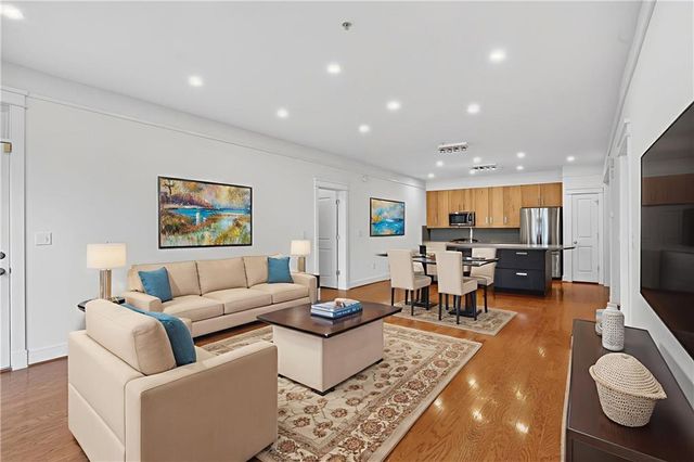 273 12th NE Street 210, Atlanta, GA 30309