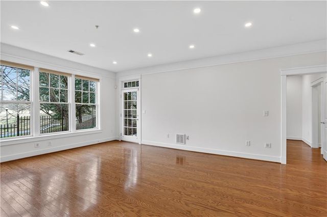 273 12th NE Street 210, Atlanta, GA 30309