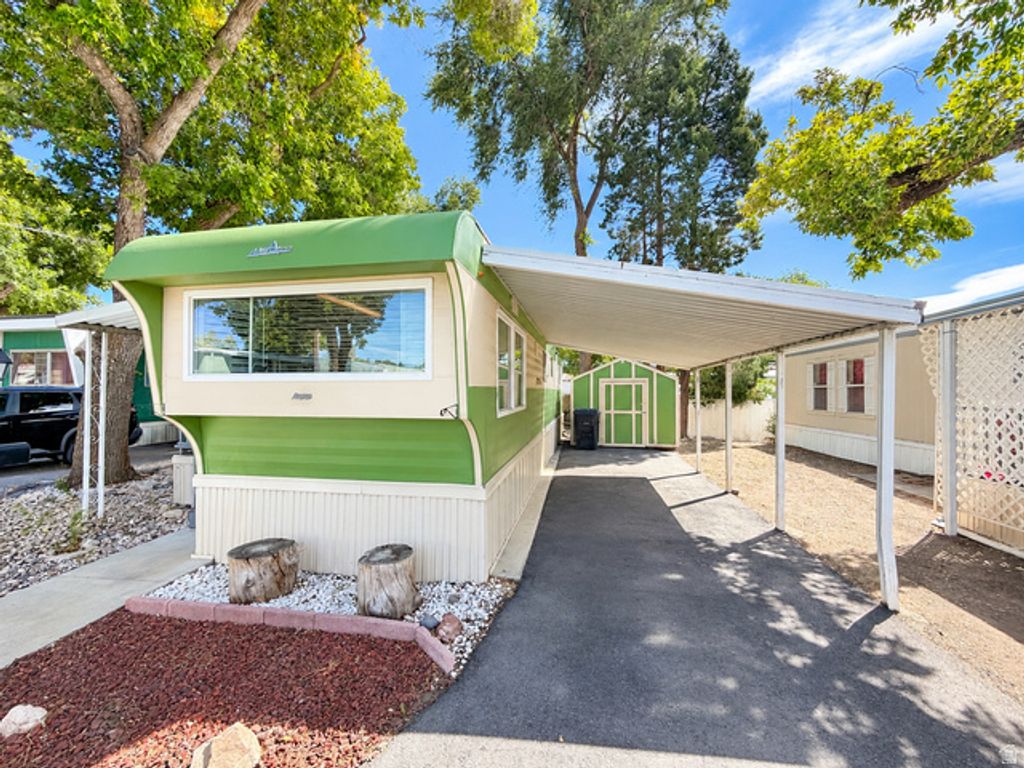 134 E GARDENA AVE, Salt Lake City, UT 84115 — exterior