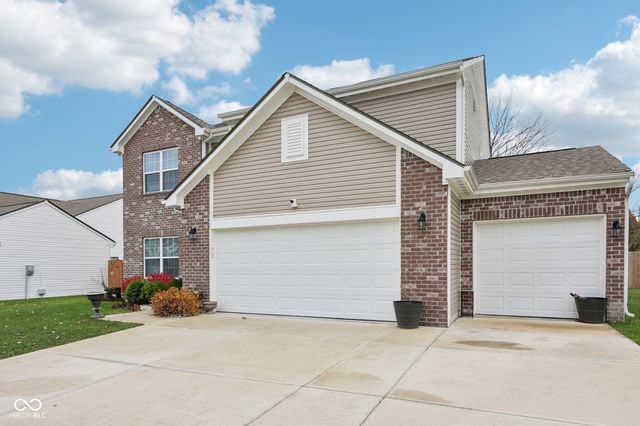 10101 Caprock Canyon Drive, Indianapolis, IN 46229