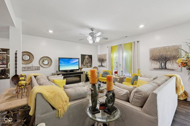 10101 Caprock Canyon Drive, Indianapolis, IN 46229