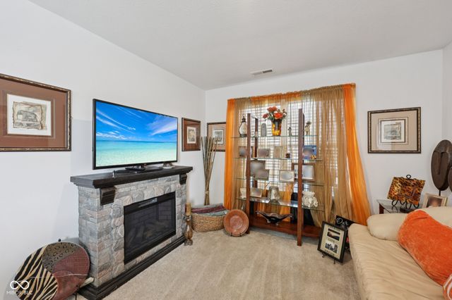 10101 Caprock Canyon Drive, Indianapolis, IN 46229